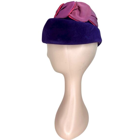 Vintage 1950s Purple Wool Felt Tilt Hat Satin Floral Crown Side Cord Regency - Picture 4 of 6
